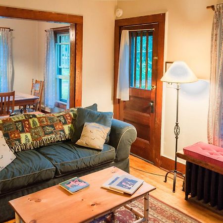 White Pine Camp Hotell Paul Smiths Rum bild