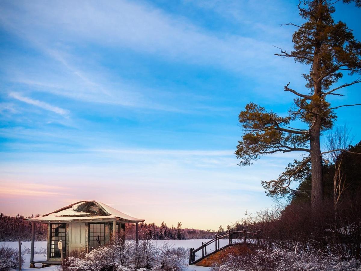 White Pine Camp Hotell Paul Smiths Exteriör bild
