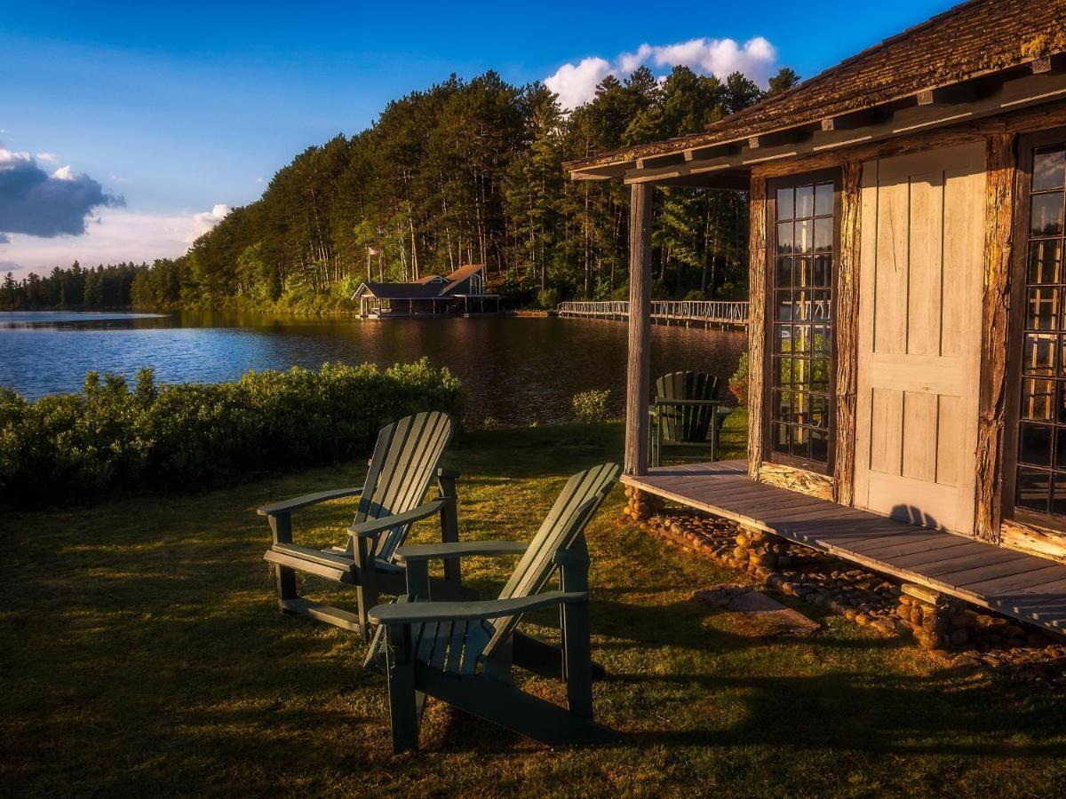 White Pine Camp Hotell Paul Smiths Exteriör bild