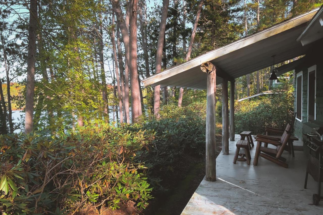 White Pine Camp Hotell Paul Smiths Rum bild