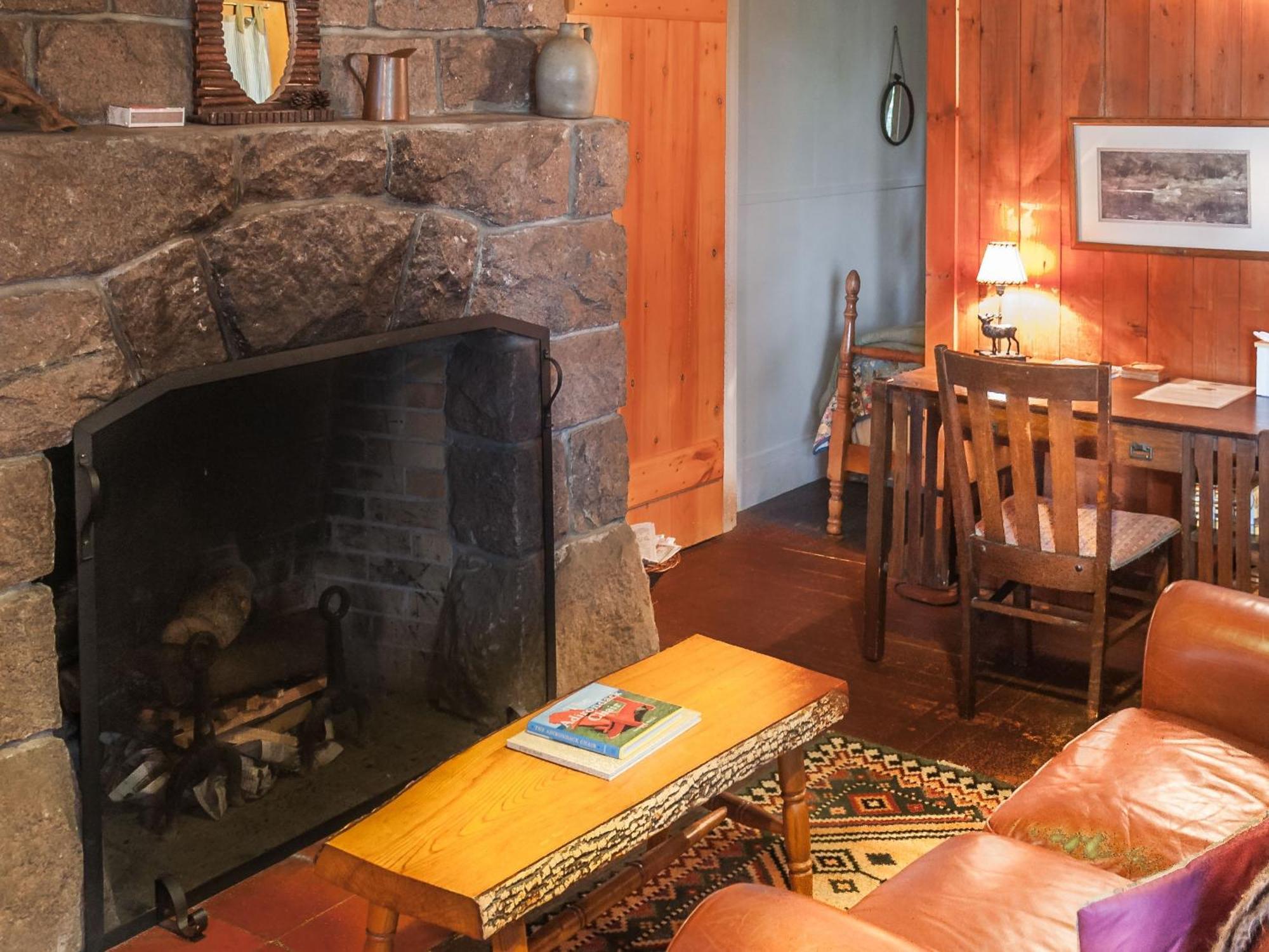White Pine Camp Hotell Paul Smiths Rum bild